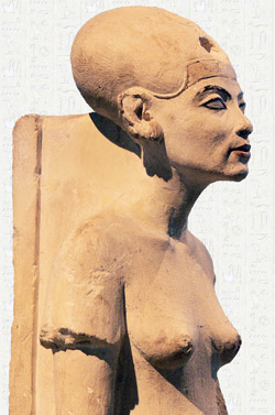 Nefertiti-berlin-mus